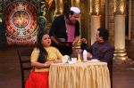 Sanjeev Kapoor, Surveen Chawla and Mudassar Khan grace the stage of COmedy Nights Bachao Taaza  (3)_58411493e56c9.jpg