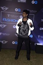 Prateik Babbar at GQ Fashion Night on 4th Dec 2016 (288)_584535966edbf.JPG