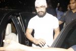 Aamir Khan snapped at airport on 14th Dec 2016 (37)_5852588711ee0.JPG