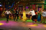 Priyanka Chopra on the sets of The Kapil Sharma Show on 21st Dec 2016 (127)_585b8afd4adee.JPG