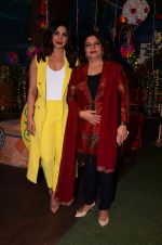 Priyanka Chopra on the sets of The Kapil Sharma Show on 21st Dec 2016 (86)_585b8ae3c54e4.JPG