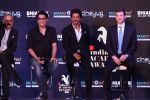 Shah Rukh Khan at a press meet to announce Indian Academy Awards on 21st Dec 2016 (42)_585b8a3799e89.JPG