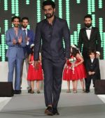 Showstopper Shravan Reddy in a Dhruv Vaish outfit for the House of Raymo..._585b8a7b7f7a1.jpg