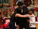 Sunny Leone and her husband Daniel Weber on the sets of The Kapil Sharma Show on 24th Dec 2016 (16)_5860c15d7dd00.jpg