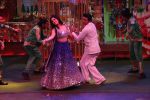 Sunny Leone and her husband Daniel Weber on the sets of The Kapil Sharma Show on 24th Dec 2016 (4)_5860c1430b107.jpg
