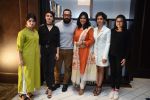 Aamir Khan, Sakshi Tanwar, Fatima Sana Shaikh, Sanya Malhotra with Dangal Team in Delhi on 26th Dec 2016 (4)_58625e392ab03.jpg