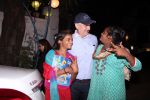 Anupam Kher snapepd with street kids on 30th Dec 2016 (15)_586752932bdd9.JPG