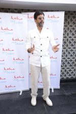 Javed Jaffrey at Sheesha Sky Lounge launch on 8th Jan 2017 (33)_58735a9b50105.JPG