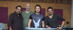 DJ Axwell jams with Shankar Ehsan Loy on 11th Jan 2017 (17)_5877476747bec.JPG