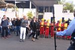 Deepika Padukone greets Vin Diesel who arrived in India on 11th Jan 2017(48)_58774aa183d87.JPG