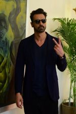 Arjun rampal at Super Fight League event on 13th Jan 2017 (1)_587a14296fb57.jpg