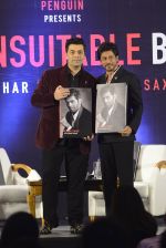 Shahrukh Khan at Karan Johar_s Book Launch on 16th Jan 2017  (92)_587de2512f63e.JPG