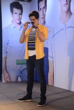 Sidharth Malhotra at Benetton show on 18th Jan 2017 (44)_58808e52a5702.JPG