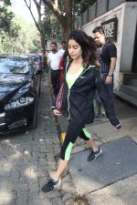 Jhanvi Kapoor snapped with her linked boy on 21st Jan 2017 (9)_5885a7105cf29.jpg