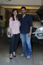 Soha Ali Khan and Kunal Khemu snapped on the occasion of their wedding anniversary on 25th Jan 2017 (4)_58899e2402ed7.jpg