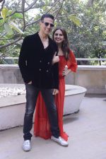 Huma Qureshi, Akshay Kumar at Jolly LLB 2 photo shoot on 30th Jan 2017 (6)_5890302aaabbc.jpg