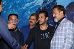 Salman Khan, Mahesh Manjrekar at the Music Launch Of Film Rubik_s Cube (17)_58af9f5715e47.JPG
