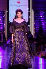 Sonali Bendre walk the Ramp For Cancer Patients at Fevicol Caring with Style on 26th Feb 2017