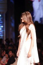 walk the Ramp For Cancer Patients at Fevicol Caring with Style on 26th Feb 2017 (34)_58b3dedab420a.JPG