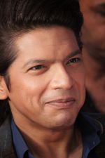 Shaan promote Badrinath Ki Dulhania on the sets of Voice of India on 1st March 2017 (30)_58b91e772529b.JPG