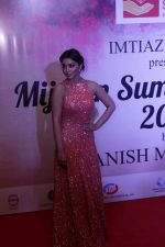 Shriya Saran walk the ramp for Mijwan-Summer 2017 Show on 5th March 2017 (32)_58bd0ffa13e2a.JPG