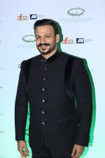 Vivek Oberoi at the Crown Awards 2017 on 16th March 2017 (42)_58cb9814f032a.jpg