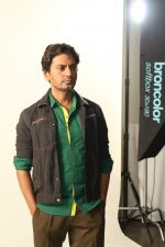 Nawazuddin Siddiqui at the Shooting For His First Movie Poster Of His Upcoming Film Babumoshai Bandookbaaz_s on 19th March 2017 (56)_58cfc293ea8c7.JPG