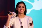 Alia Bhatt at The Launch Of Life Sim Experiential Game Alia Bhatt Star Life on 21st March 2017 (14)_58d21da478994.JPG