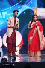 Vidya Balan on the Sets Of Indian Idol to Promote Film Begum Jaan on 22nd March 2017 (10)_58d37042f3878.JPG