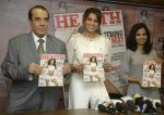 Bipasha Basu On Cover Page Of Health & Nutrition Magazine on 23rd March 2017 (6)_58d51d213e4d7.jpg