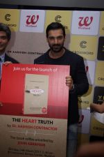John Abraham at DR.Aashish Contractor Book Launch on 24th March 2017 (77)_58d624927757e.JPG