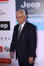 Ramesh Sippy at the Red Carpet Of Most Stylish Awards 2017 on 24th March 2017 (86)_58d6540552244.JPG