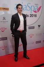 Dino Morea at Geo Asia Spa Host Star Studded Biggest Award Night on 30th March 2017 (9)_58de46e6bb59a.JPG
