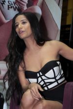 Poonam Pandey Launch Of Her Own App on 17th April 2017 (32)_58f5f02b9aac8.JPG