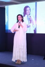 Manisha Koirala at the Finale Of Nargis Dutt Foundation Social Cause Campain-My Hair For Cancer on 18th April 2017 (75)_58f70655bff9f.JPG