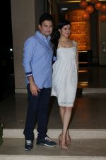 Bhushan Kumar,Divya Kumar at the Team Of Film Bhoomi Celebrating The Completion Of Film on 5th May 2017 (33)_5912a1a486fc3.JPG