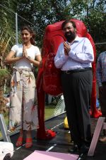 Shilpa Shetty inaugurated Her Yoga Posed Statue on 17th May 2017 (41)_591d34a01bb43.JPG