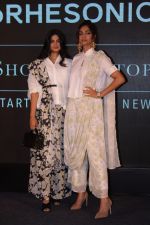 Sonam Kapoor, Rhea Kapoor at the Press Showcase Of Their High Street Brand Rheson on 17th May 2017 (33)_591d318d3f684.JPG