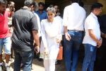 at the funeral of Reema Lagoo on 18th May 2017 (40)_591e848e4625d.JPG