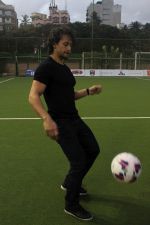 Tiger Shroff at the Launch Of The Second Edition Of Super Soccer Tournament on 28th May 2017 (1)_592bca4f3d01e.JPG