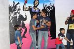 Tiger Shroff Unveils Graffiti Artwork Of Ravi Kaul on 2nd June 2017 (53)_5932a6cf50deb.JPG