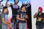Tiger Shroff Unveils Graffiti Artwork Of Ravi Kaul on 2nd June 2017 (56)_5932a6d68980f.JPG