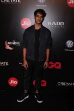Ishaan Khattar at Star Studded Red Carpet For GQ Best Dressed 2017 on 4th June 2017 (35)_5934ce3395922.JPG