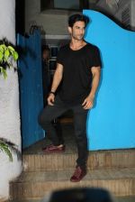 Sushant Singh Rajput Spotted At Olive Bar & Kitchen on 4th June 2017 (18)_5934f49ba24e8.JPG