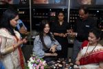  Ayesha Takia at the Grand Opening Of Stars Cosmetics Brand Store & Academy on 5th June 2017 (53)_59366cfb859b4.JPG