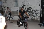 Salman Khan at the Launch Of Being Human Electric Cycles on 5th June 2017 (6)_593649682711e.JPG