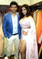 Neetu Chandra with Libas Riyaz at the Launch of  The 11th Store Of Libas Riyaz And Reshma Gangji on 9th June 2017 (3)_593a8598af703.jpg