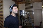 Dubbing Of Song Dil Mere Ab Kahin Aur Chal With Singer Javed Ali on 10th June 2017 (31)_593bee1340954.JPG