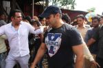 Salman Khan at I Love Mumbai Handing Over Of Public Utility Toilets on 9th June 2017 (25)_593b9d78afdfa.JPG