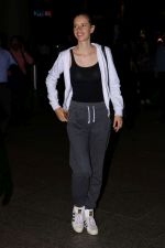 Kalki Koechlin at the airport on 15th June 2017 (1)_5942bfb88492a.JPG